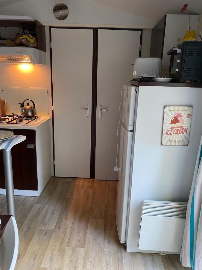 Holiday Prairies Mobile Home Grimaud Bagian luar foto
