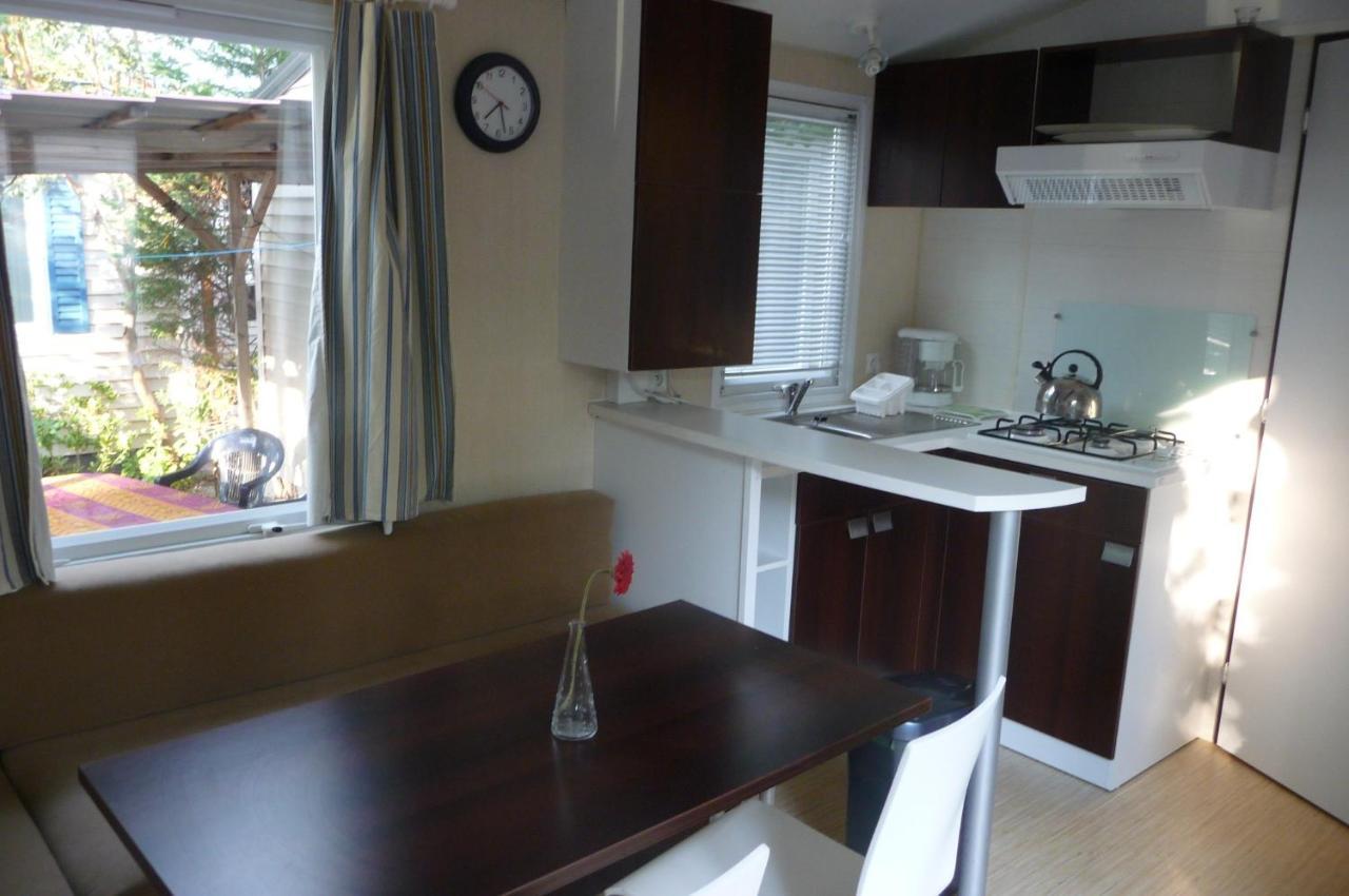 Holiday Prairies Mobile Home Grimaud Bagian luar foto