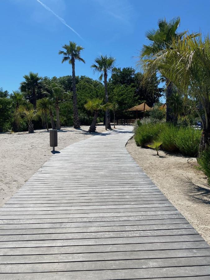 Holiday Prairies Mobile Home Grimaud Bagian luar foto