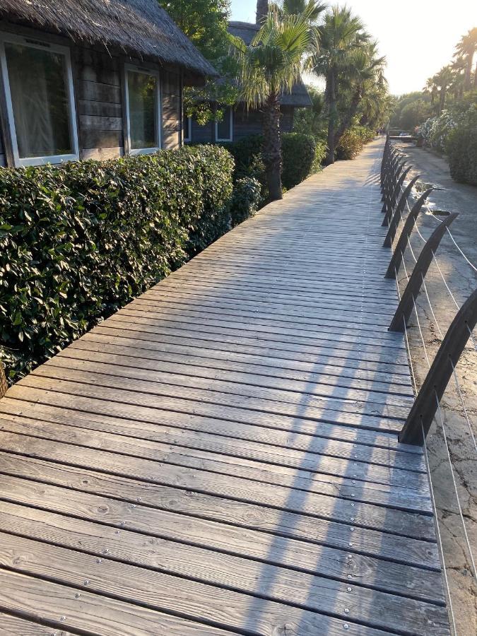 Holiday Prairies Mobile Home Grimaud Bagian luar foto